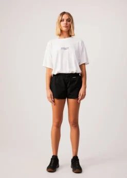 Afends Pearly Hemp Oversized T-Shirt 7 Afends Pearly Hemp Oversized T-Shirt -Roxy Ski Store AfendsWomensPearly HempOversizedT Shirt White4629 600x aa8b5f4c 1c1a 4e59 80a5 7d7d3befd090