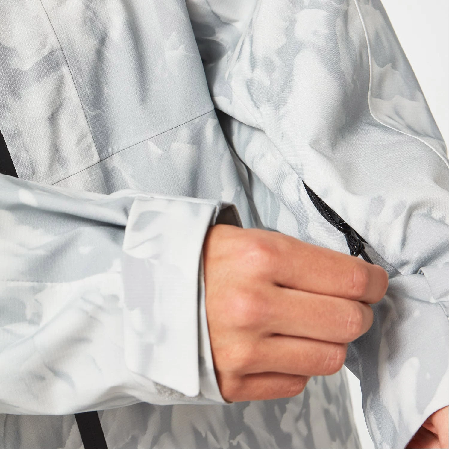 Oakley TC Earth Shell Snowboard Jacket 6 Oakley TC Earth Shell Snowboard Jacket - Image 6