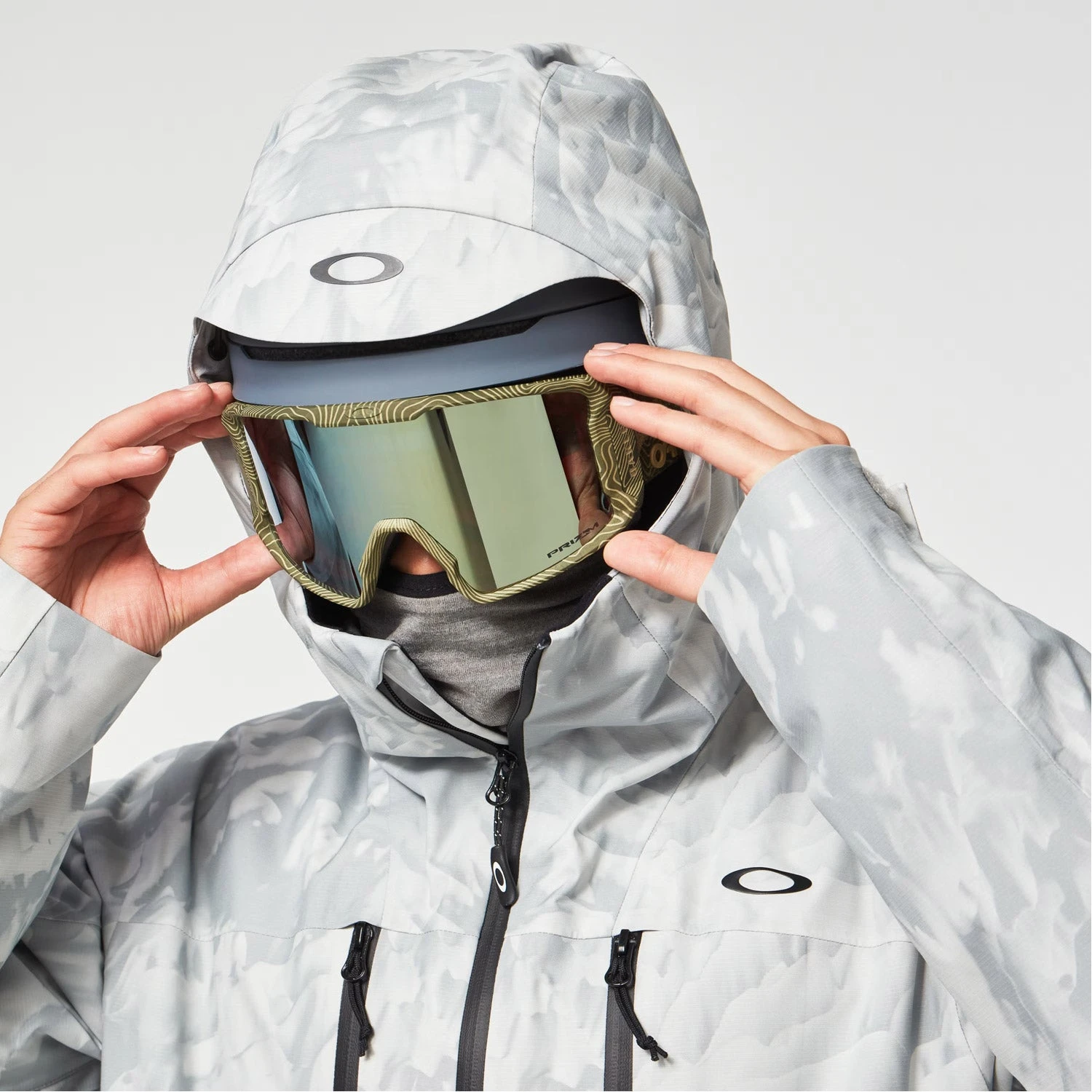 Oakley TC Earth Shell Snowboard Jacket 9 Oakley TC Earth Shell Snowboard Jacket - Image 9