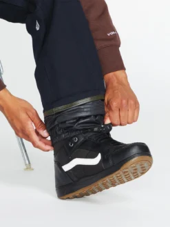 Volcom Mens Roan Bib Overall Snow Pant 30 Volcom Mens Roan Bib Overall Snow Pant -Roxy Ski Store G1352306 BLK 23 1188x1584 crop center 71bd119e 7ed9 46fd 8302 f0aa7abe980e