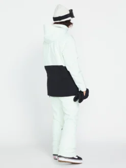 Volcom Womens Fern Insulated Gore-Tex Pullover - Ice Green 22 Volcom Womens Fern Insulated Gore-Tex Pullover - Ice Green -Roxy Ski Store H0452301 ICG B 1188x1584 crop center c8d6cb48 9b03 45a8 9352 bc0d41a08747