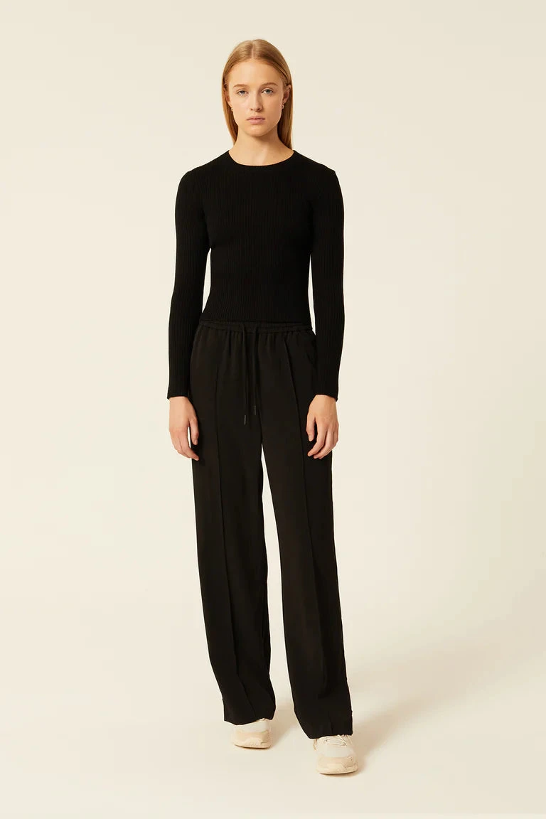 Nude Classic Knit 1 Nude Classic Knit