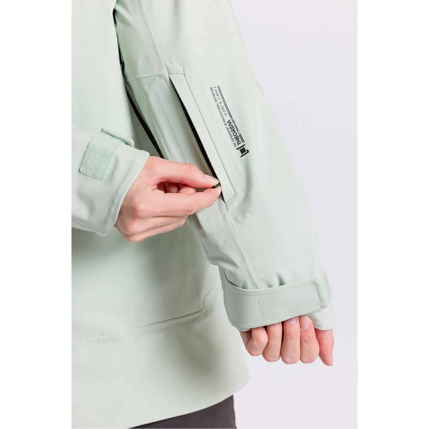 Atlas Snowboard Jacket 8 Atlas Snowboard Jacket - Image 8